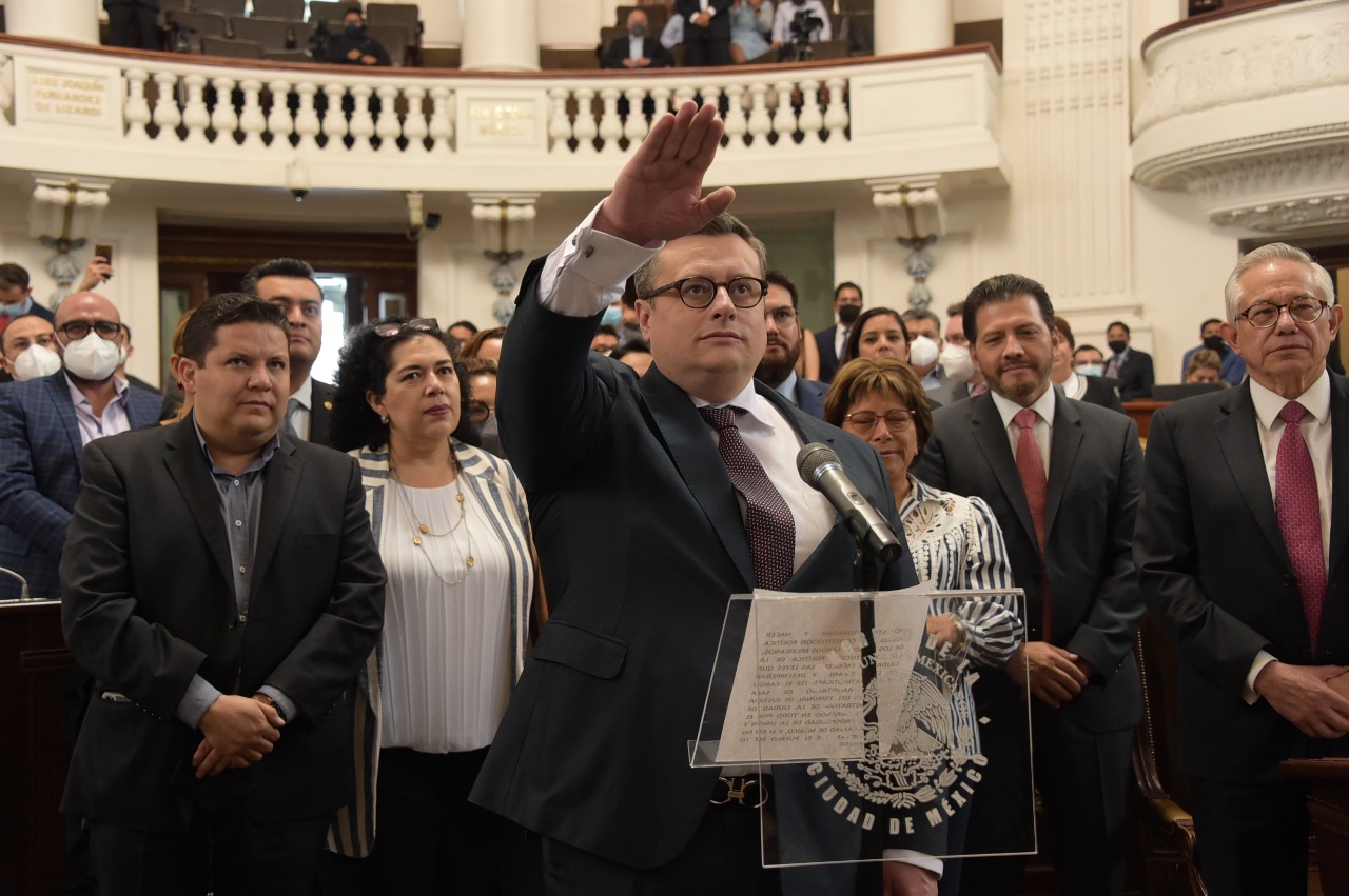 El Congreso local ratificó a Andrés Aguilera como magistrado del TJA CDMX